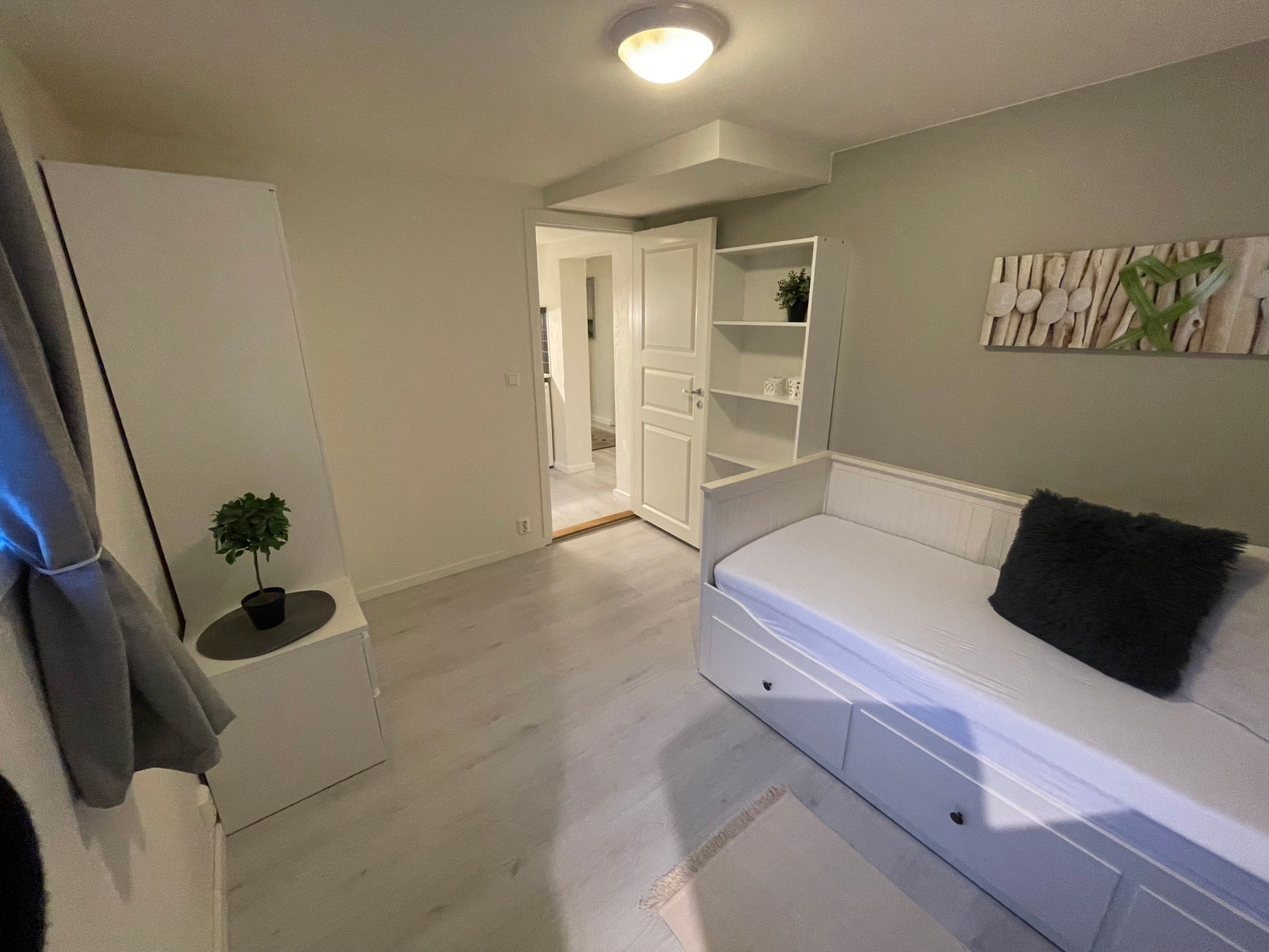 Hybel 1 - 10m2 Galleribilde