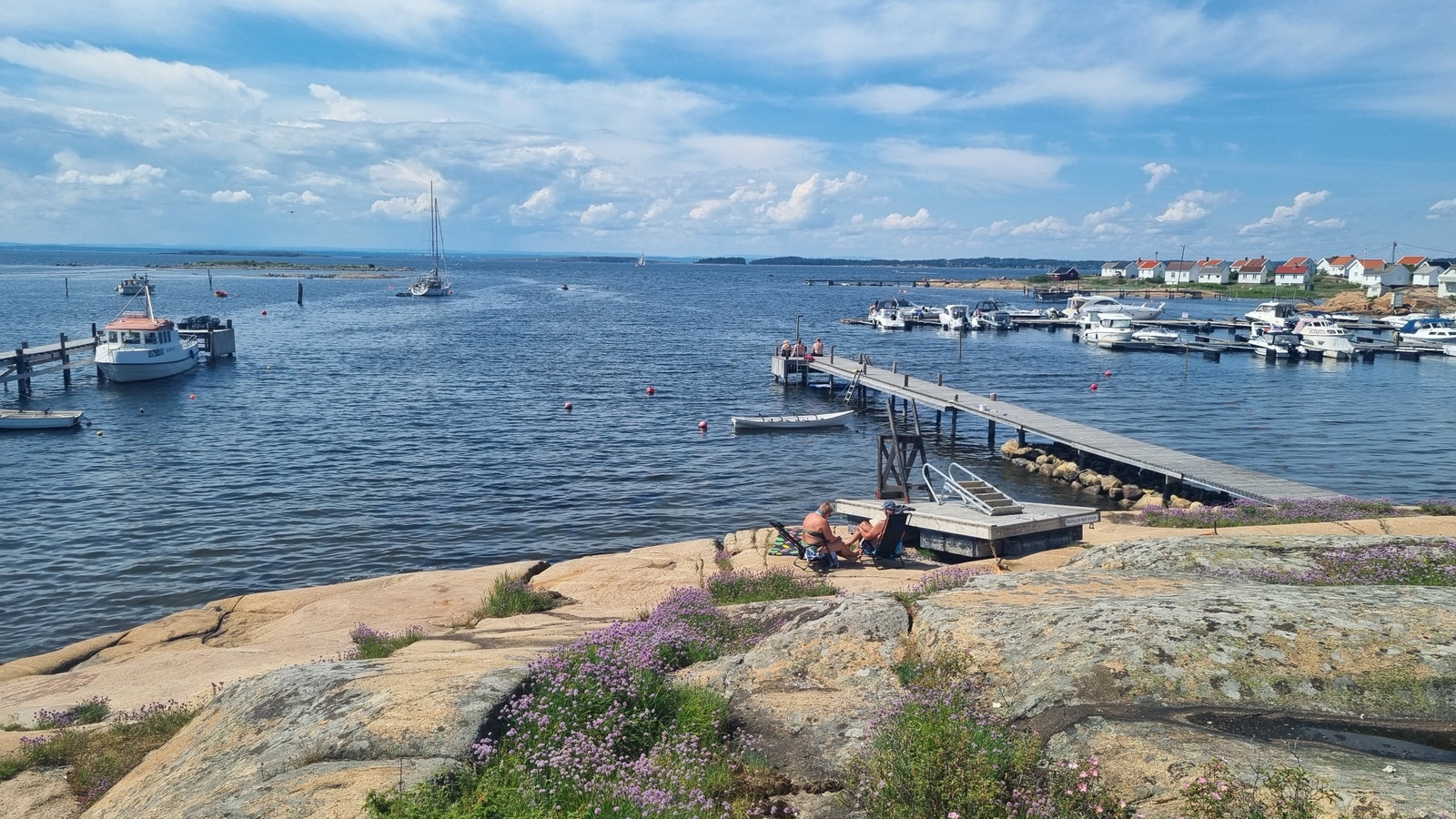 Ragnhildstranda, få minutter unna Galleribilde