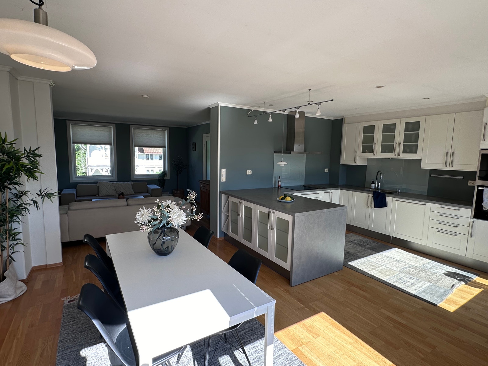 Stue/kjøkken Galleribilde