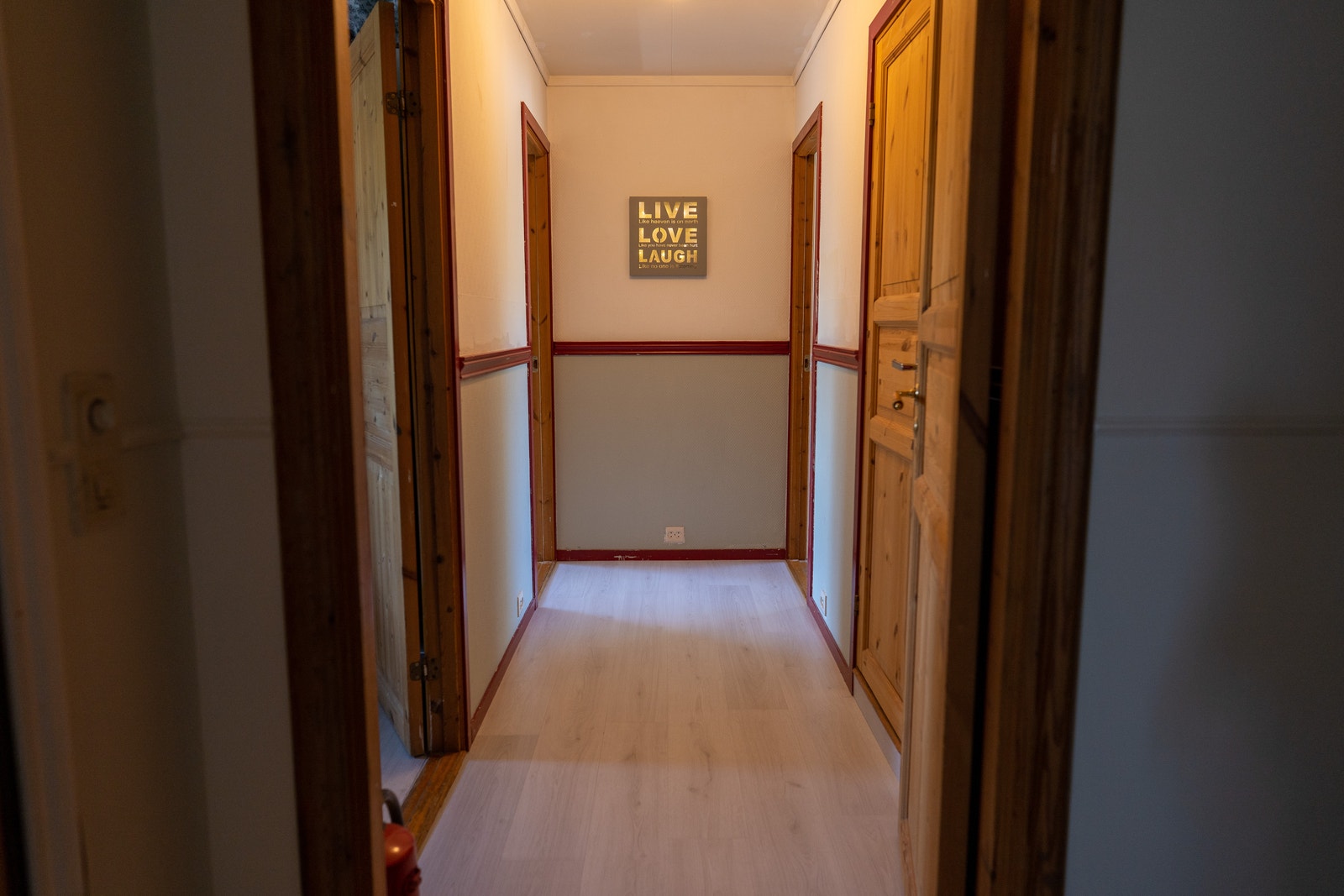 Gang til de 3 soverom og bad Galleribilde