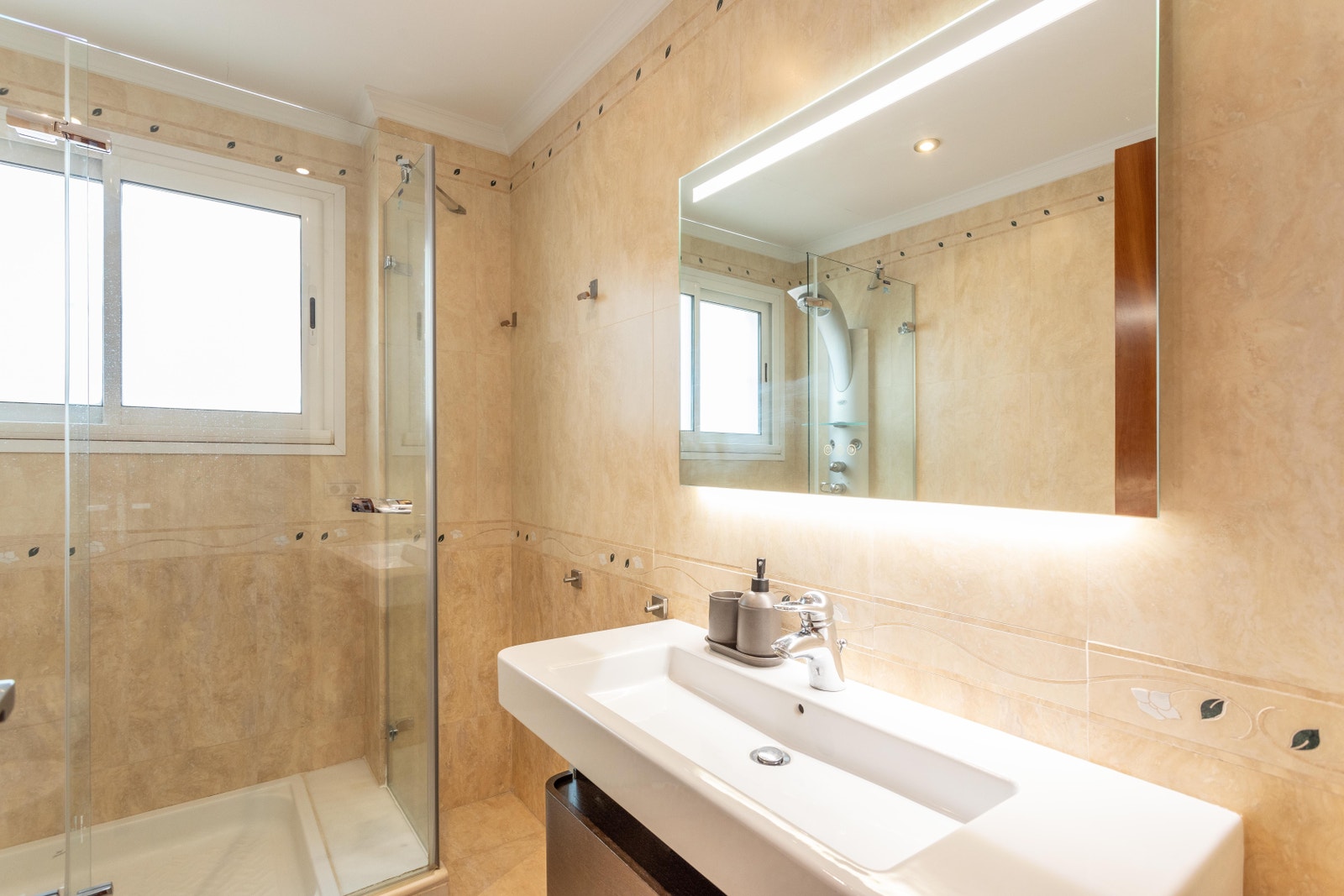 Baderom 2 Galleribilde