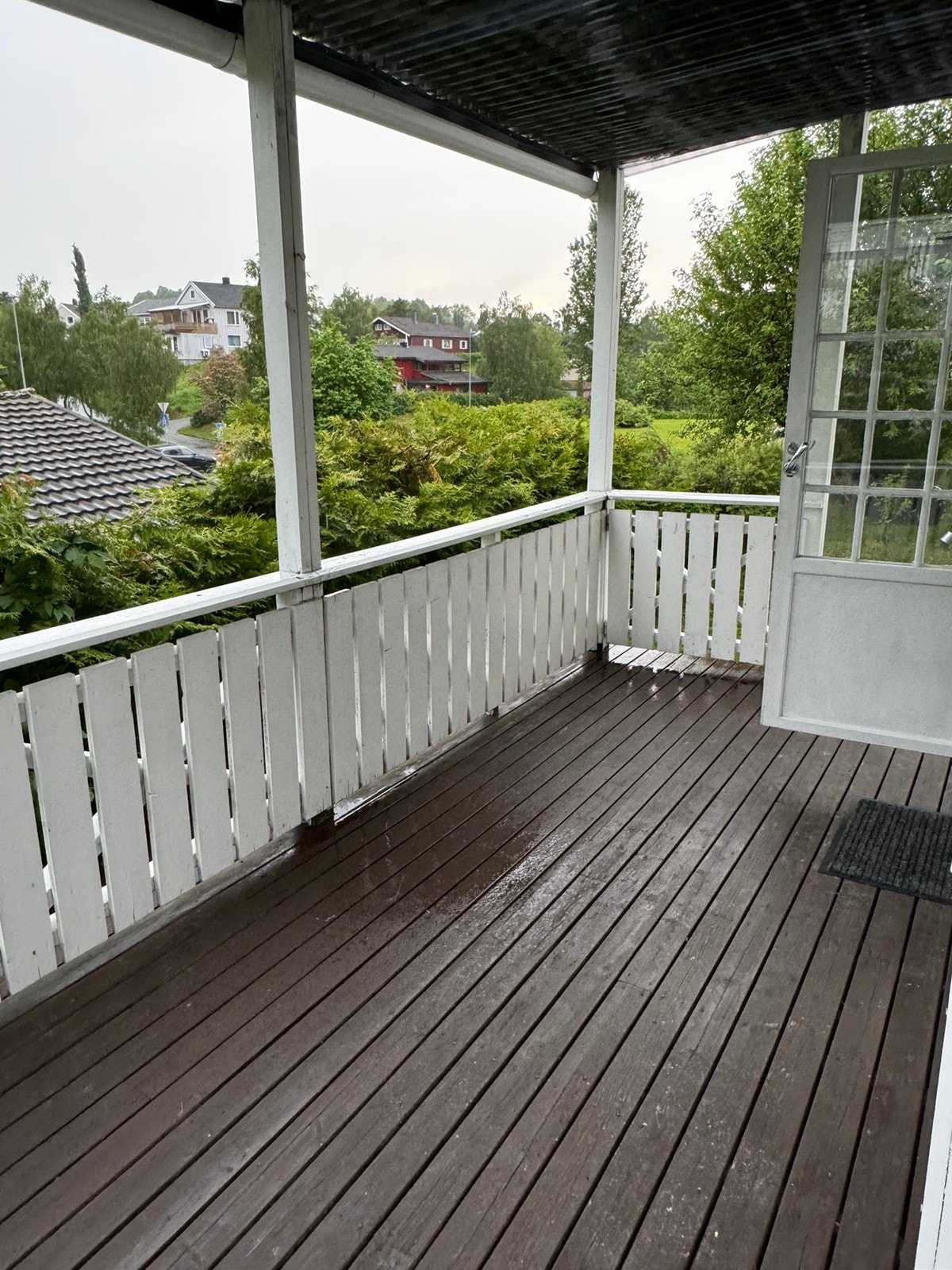 Terrasse med gode solforhold. Galleribilde