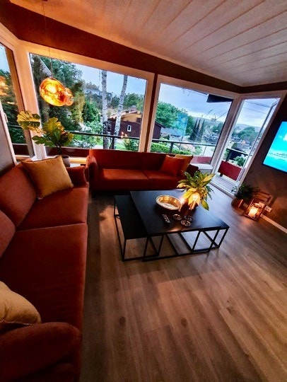 Stua oppe - med kjøkken Galleribilde