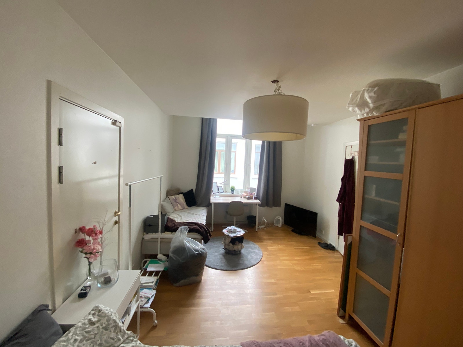 Ledig 1 mai 7350 Galleribilde