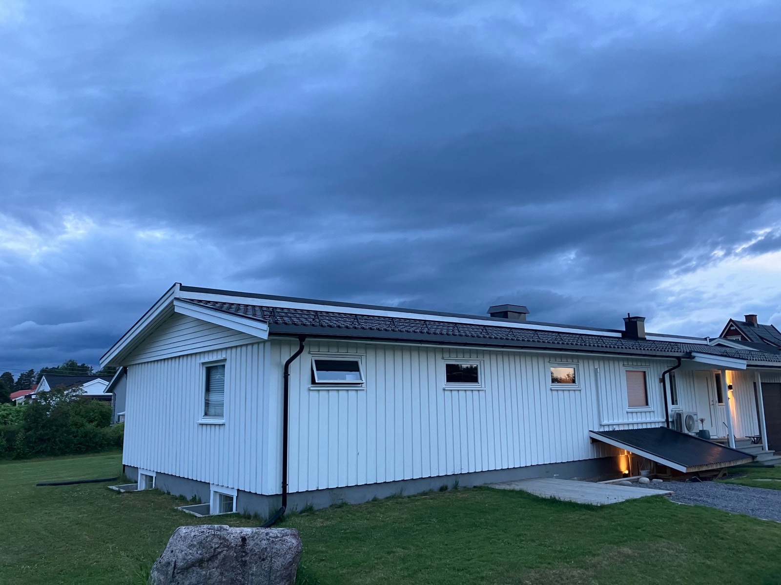 Oversikt hus_imot nngang Galleribilde