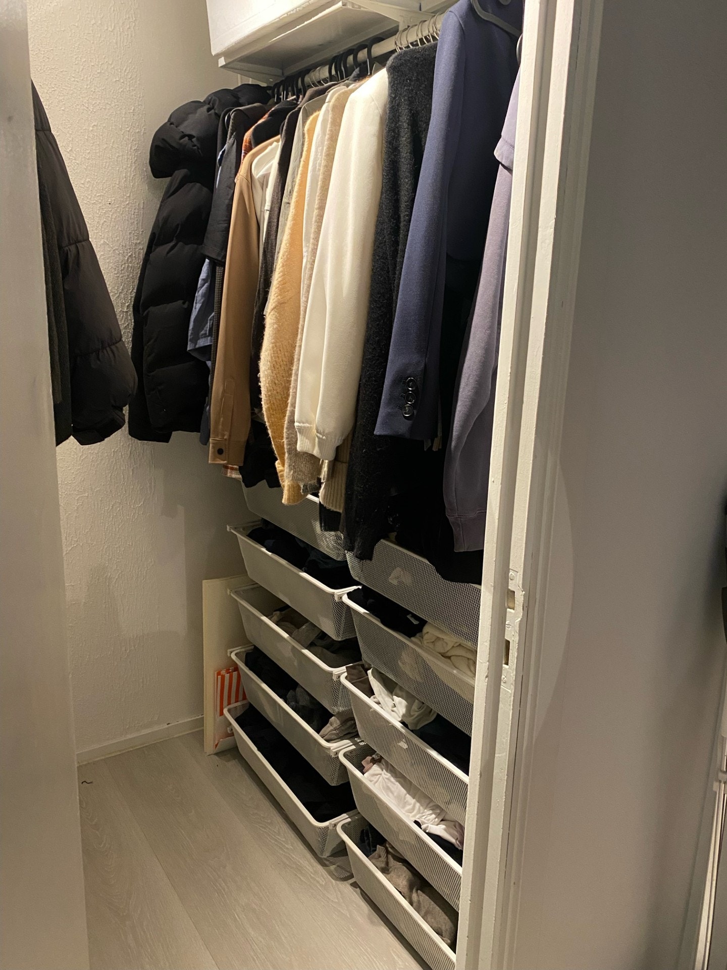 Walk-in closet Galleribilde
