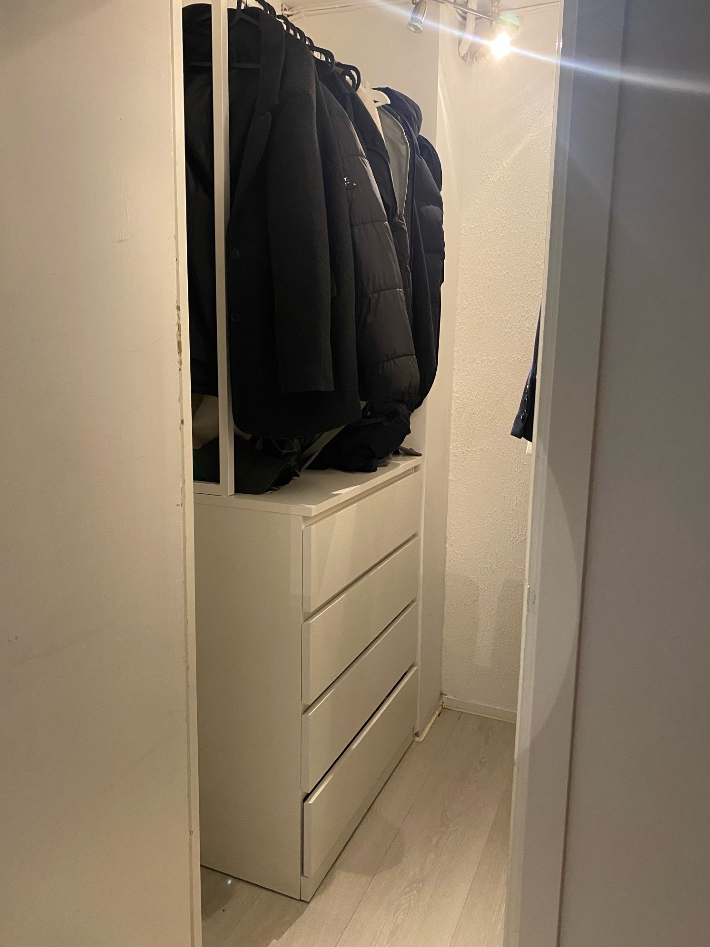 Walk-in closet Galleribilde