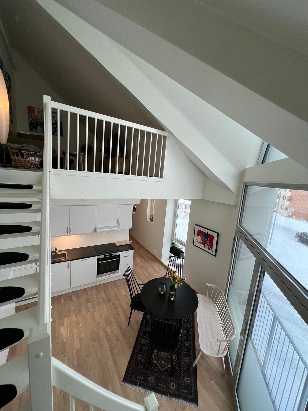 Kjøkken i 2. etasje og stue i 3. etasje Galleribilde