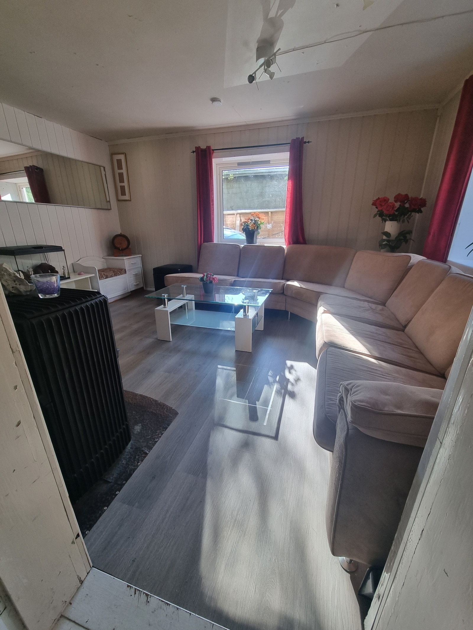 Stue med peis, 1 ETASJEN. Galleribilde