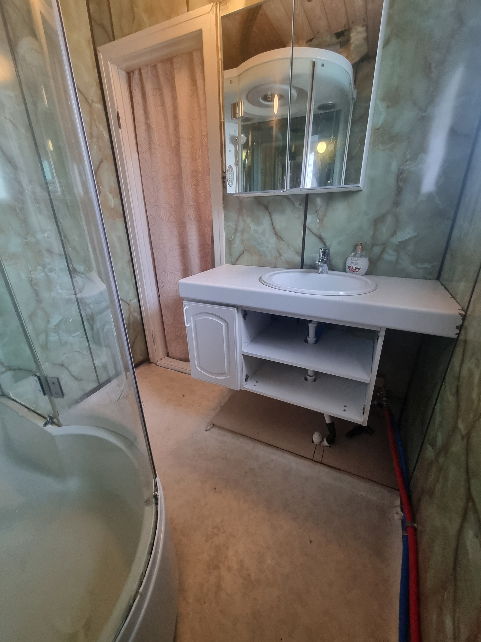 Bad, 1 ETASJEN. Galleribilde