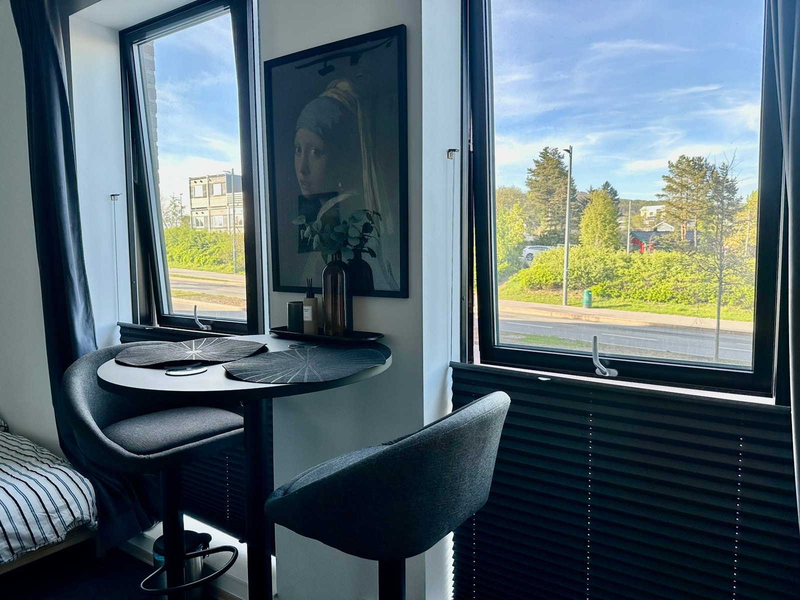 Gardiner og plissegardiner inkl i husleien Galleribilde