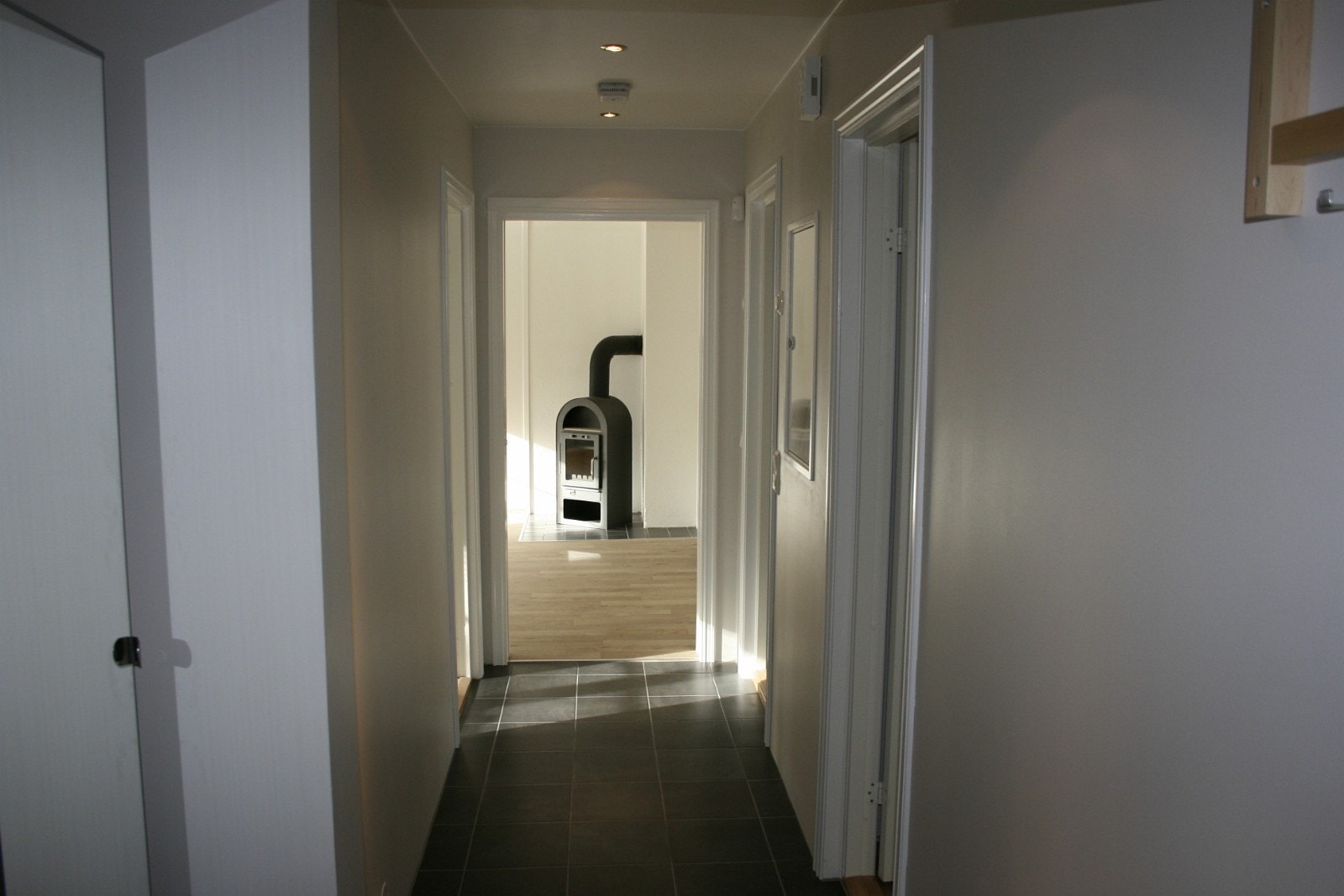 Stuen sett fra gangen Galleribilde