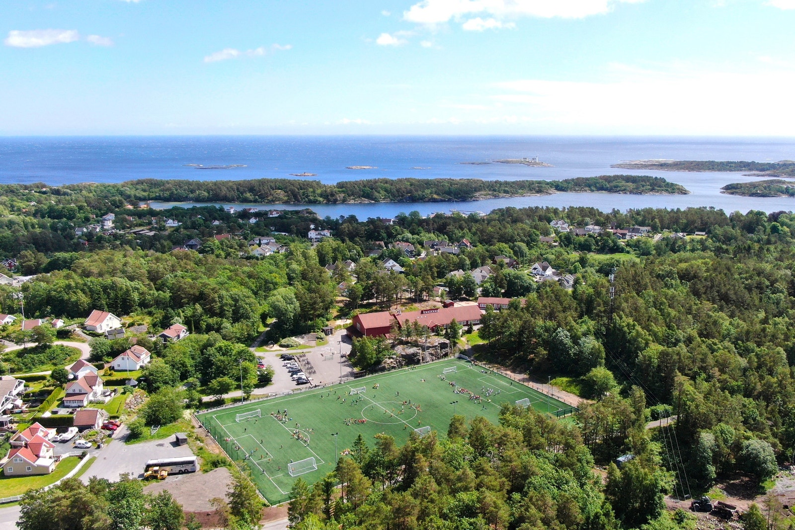 Eide oppvekstsenter og idrettsanlegg Galleribilde