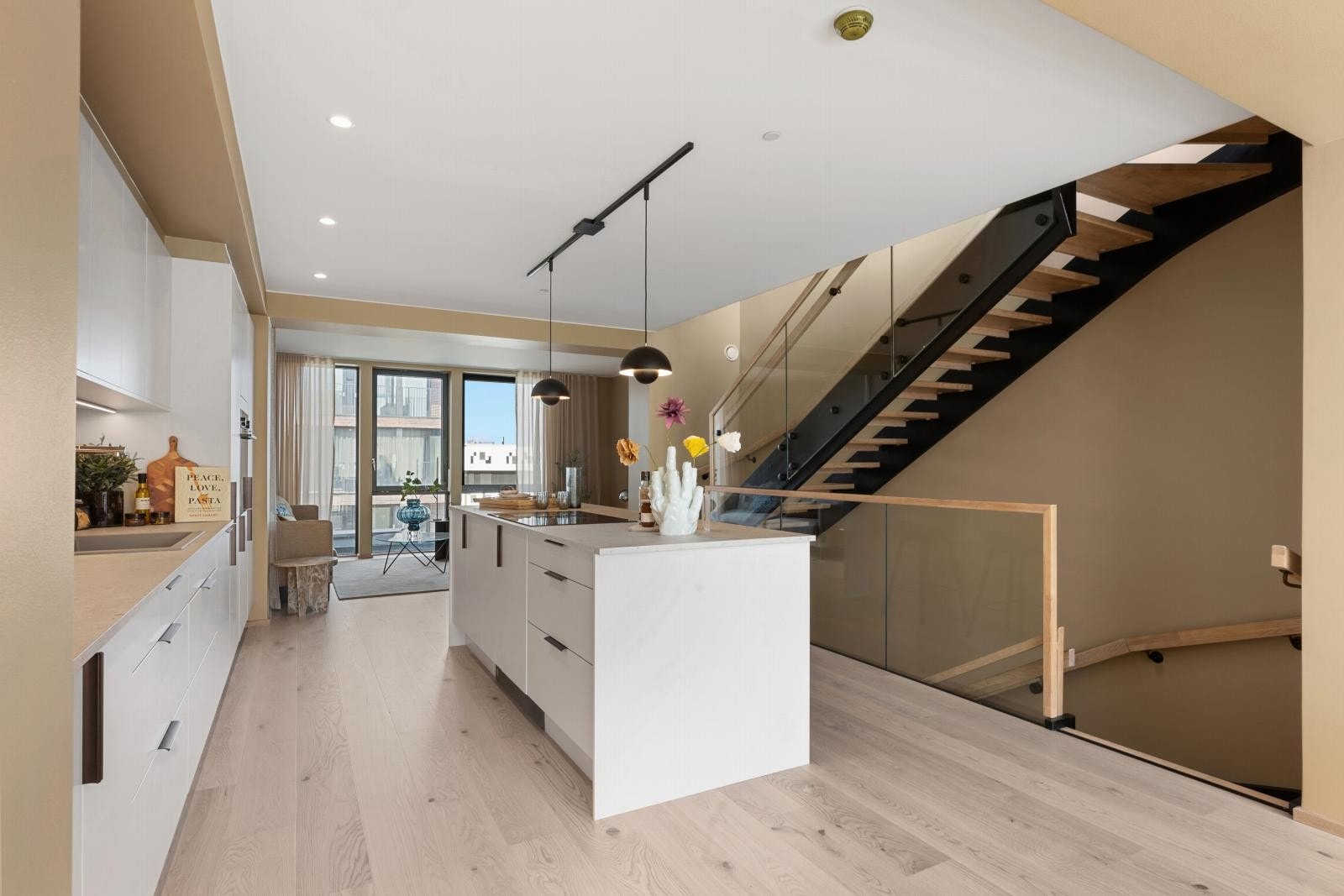 Ønsker du å oppleve Byhavens lekre Townhouse? Et av husene står nå ferdig som en komplett innredet visningsbolig. Galleribilde