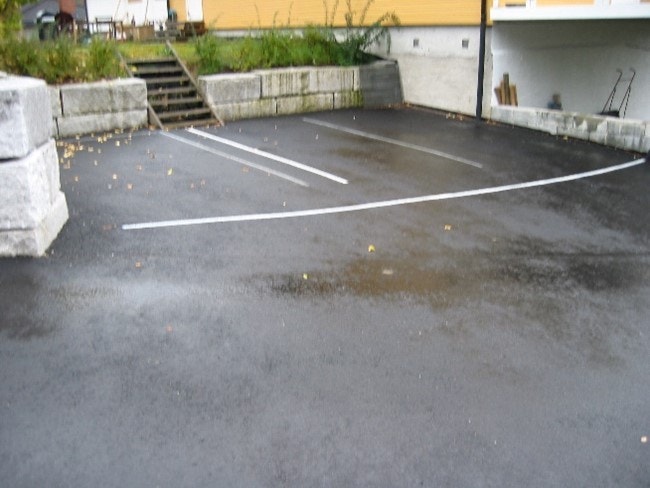 Parkering - oppstillingsplass til ventre, 3m bredd Galleribilde