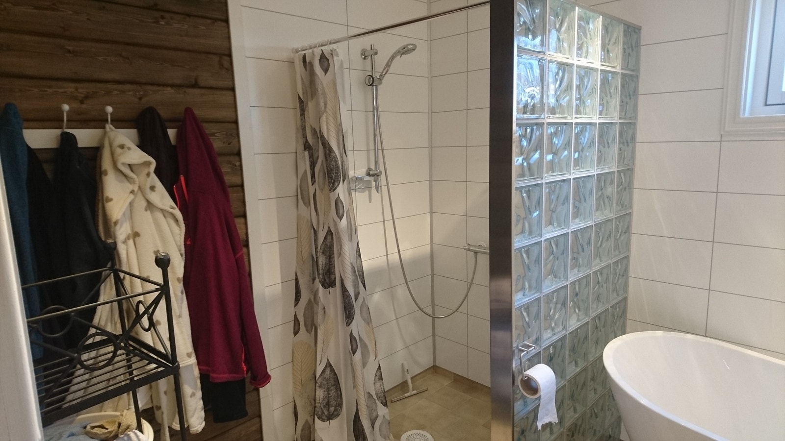 Dusjnisje bad hoveddel. Galleribilde