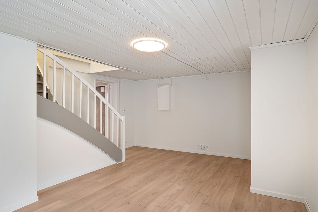 Kjellerstue Galleribilde