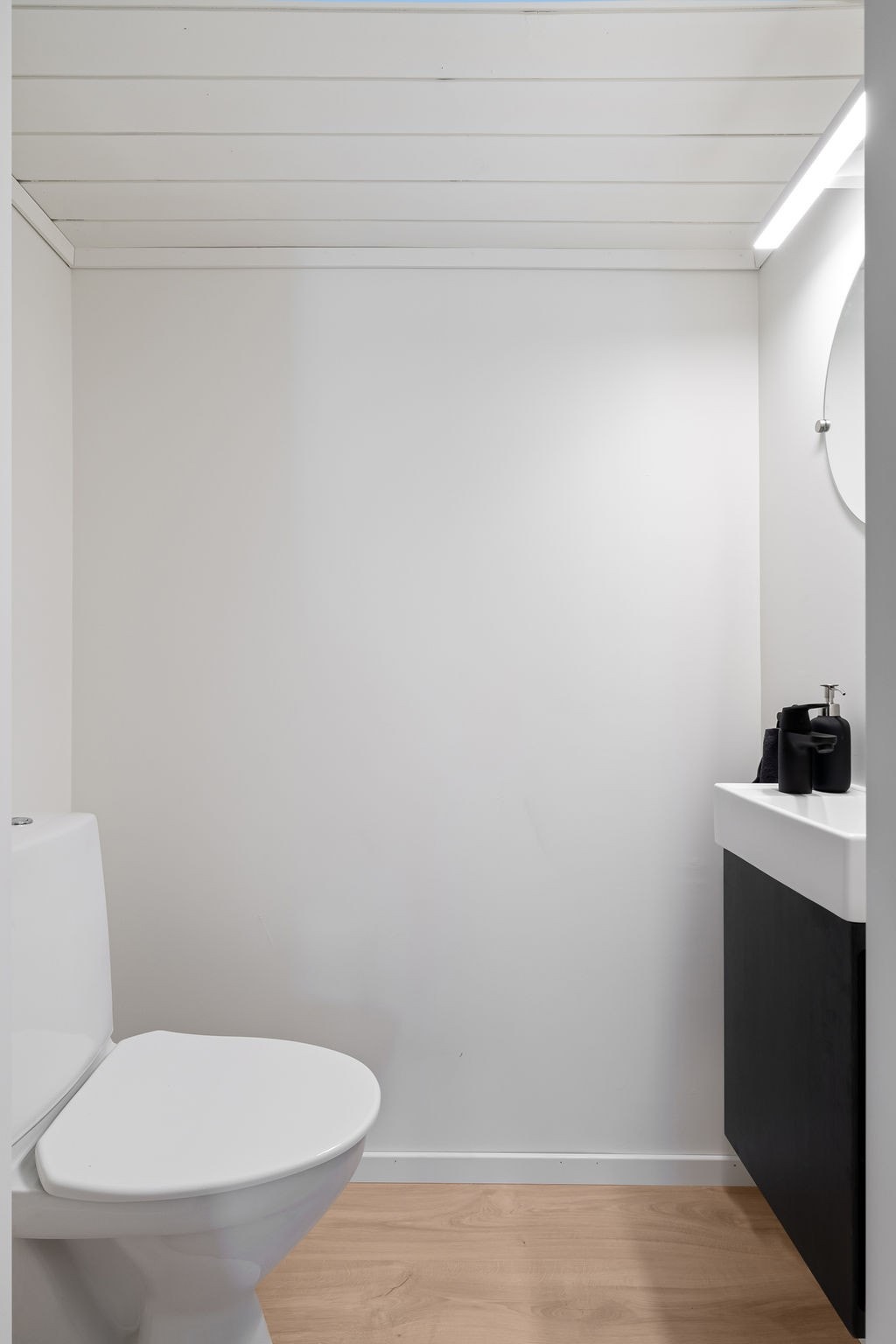 Toalettrom- kjeller Galleribilde