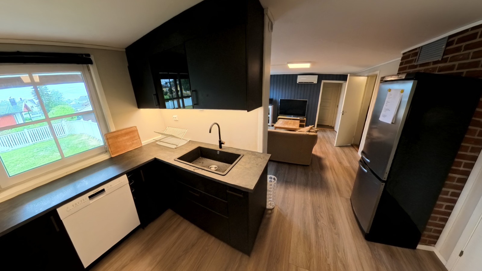 Kjøkken mot stue Galleribilde