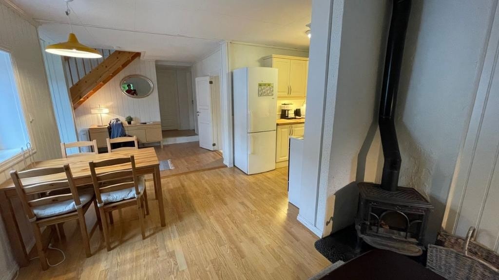 Kjøkken, spisekrok, stue Galleribilde