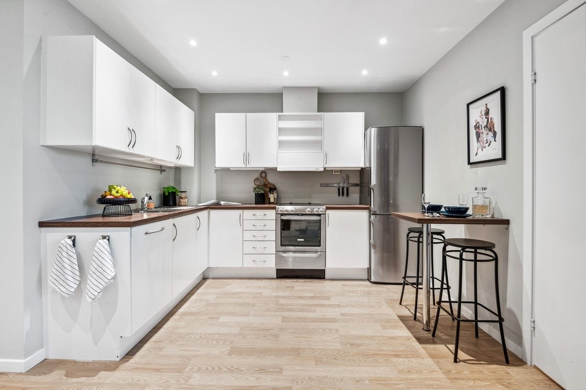 Stort kjøkken med god plass til den matinteresserte Galleribilde