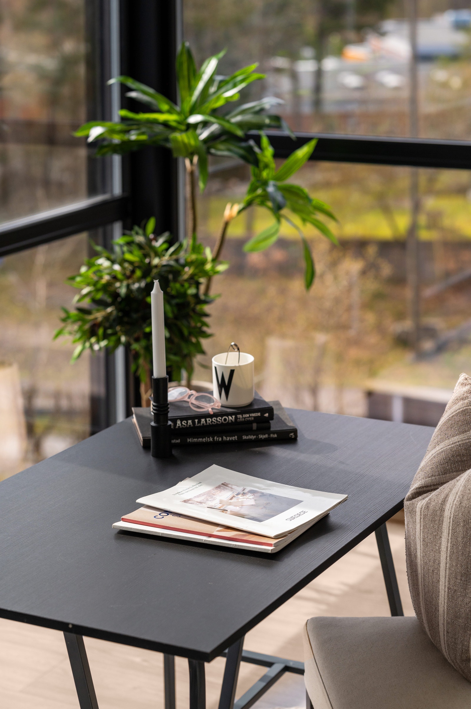 Soverom brukt som kontor Galleribilde