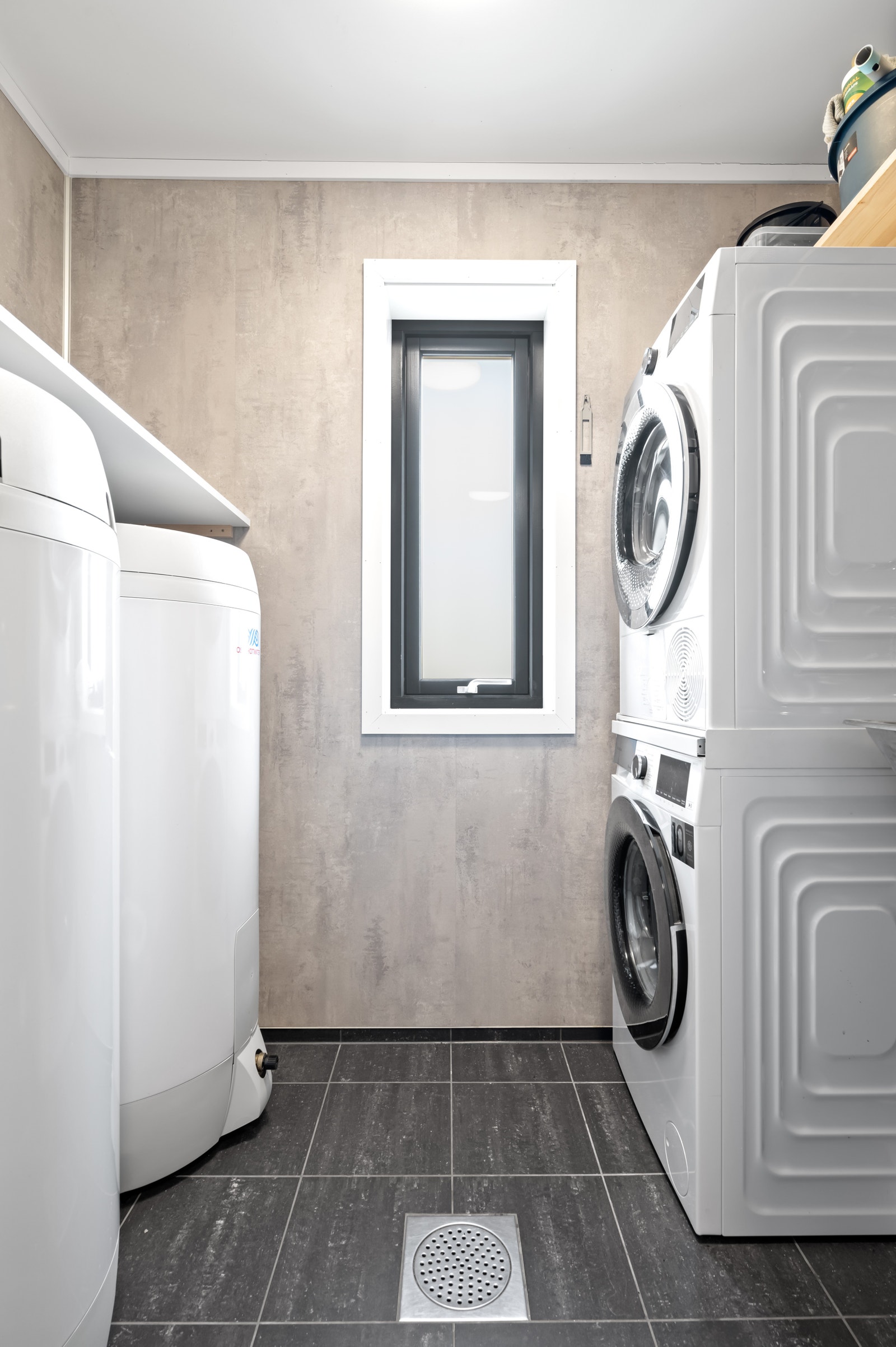 Vaskerom Galleribilde