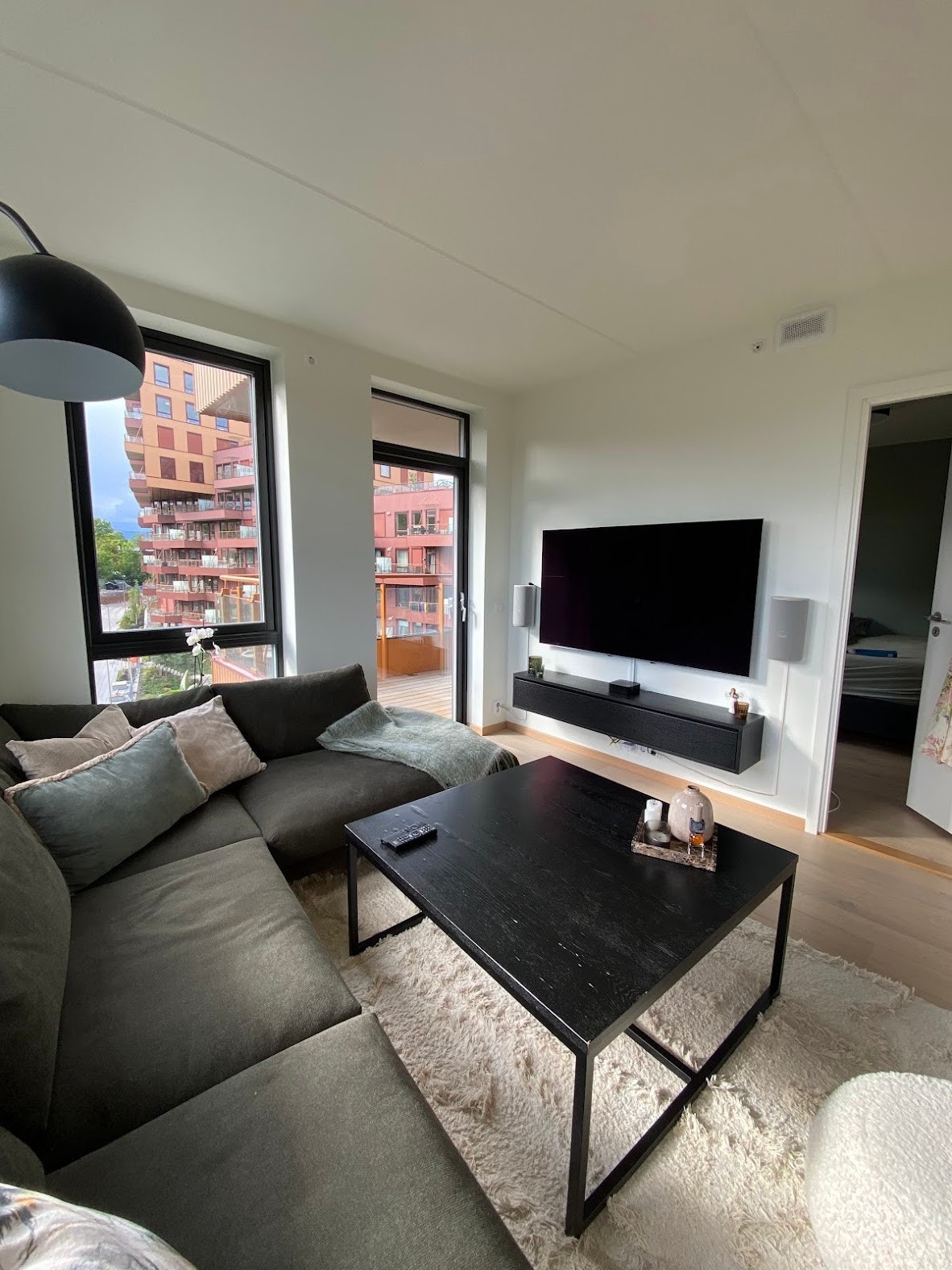 TV: QD OLED 65`ny i 2022
SONY ht9 surround m/sub-woofer Galleribilde