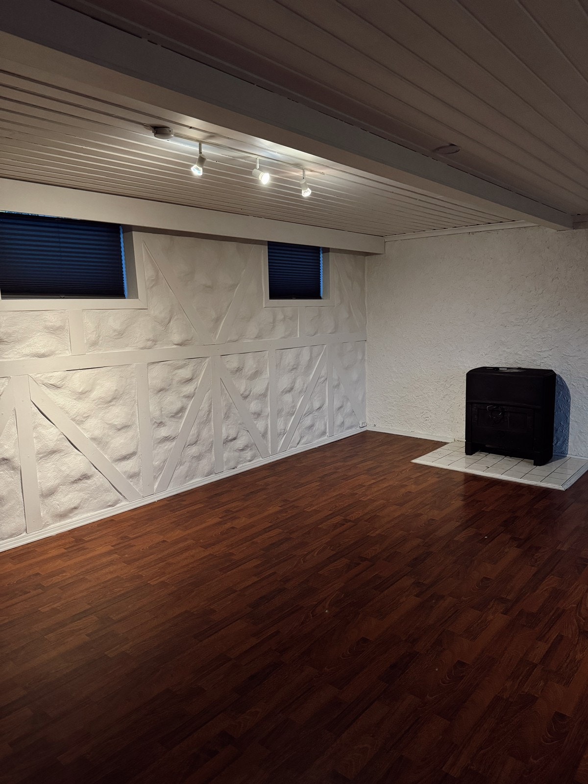 Stue med ildsted. Galleribilde