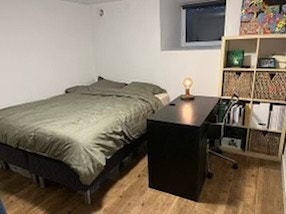 Soverom 1 møblert Galleribilde