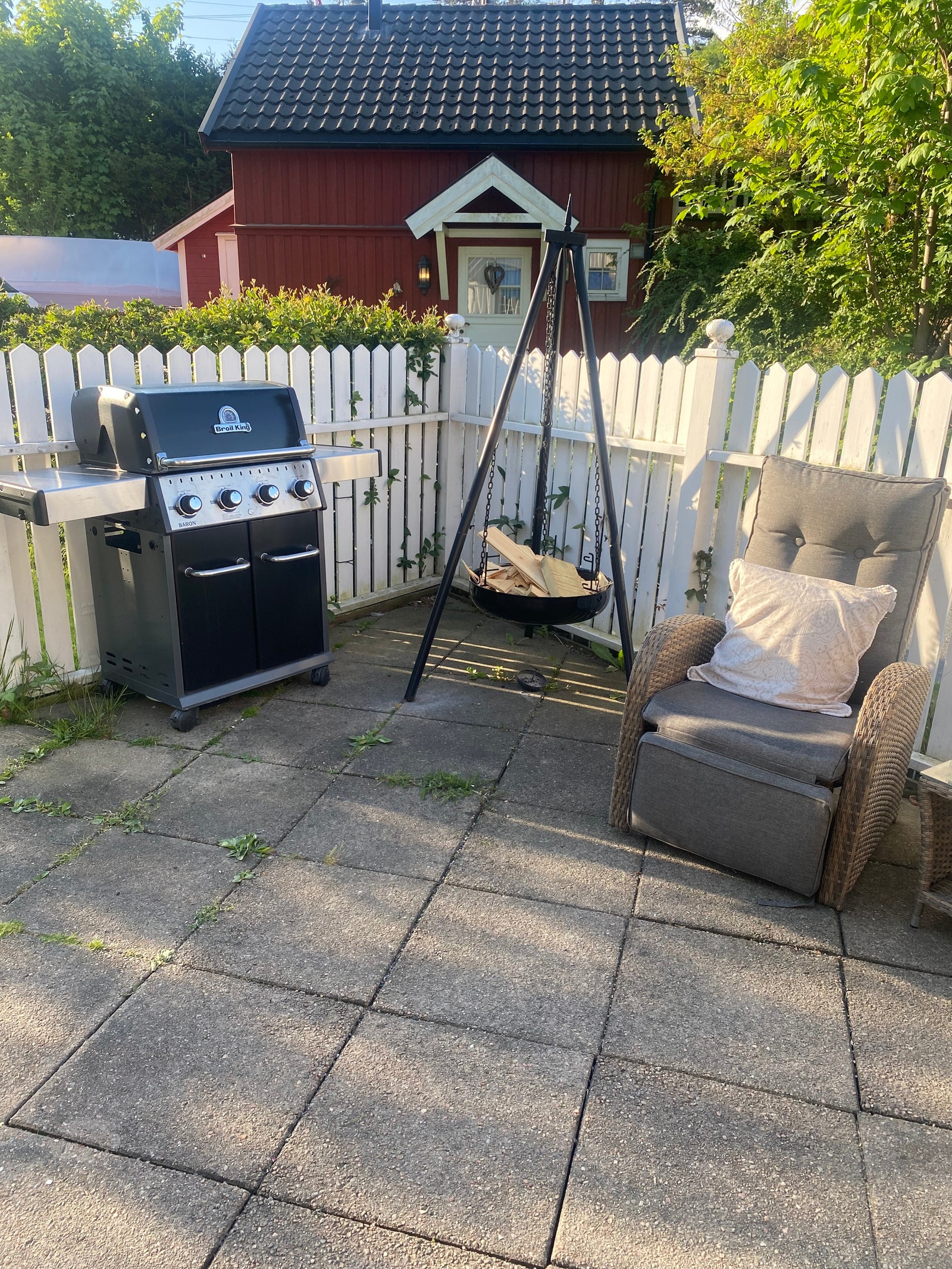 Grill og bålpanne. Galleribilde