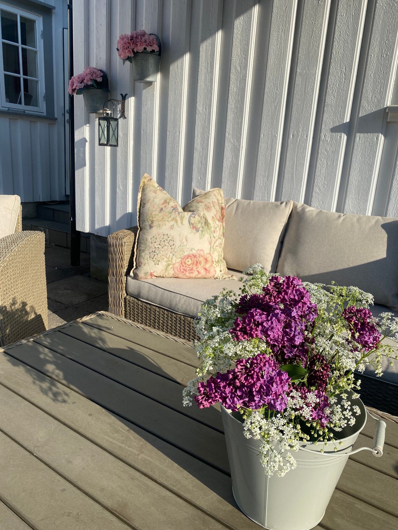 Utearealet. Galleribilde