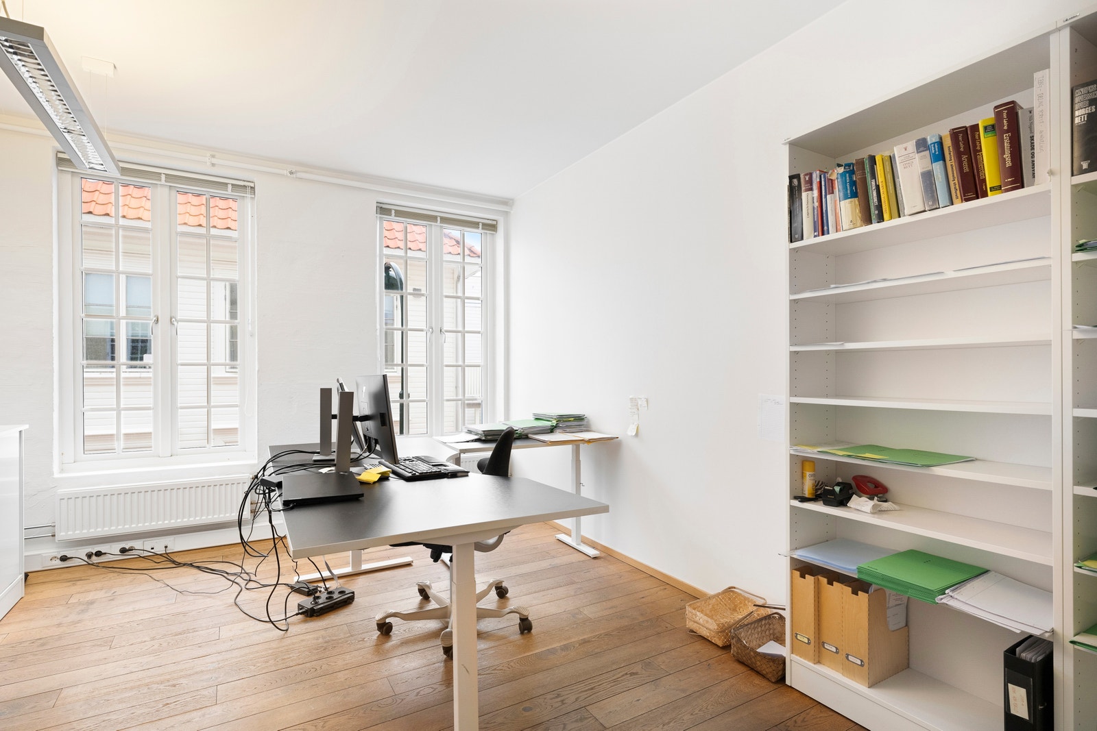 Elegante, lyse, kontorer. Galleribilde