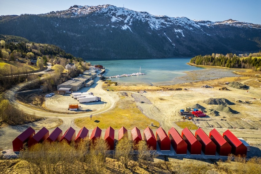 EIE Mo i Rana har gleden av å presentere FinneidFjord Havnepark - Sikre deg naust i en moderne Havnepark i hjerte av Finneidfjorden. Galleribilde