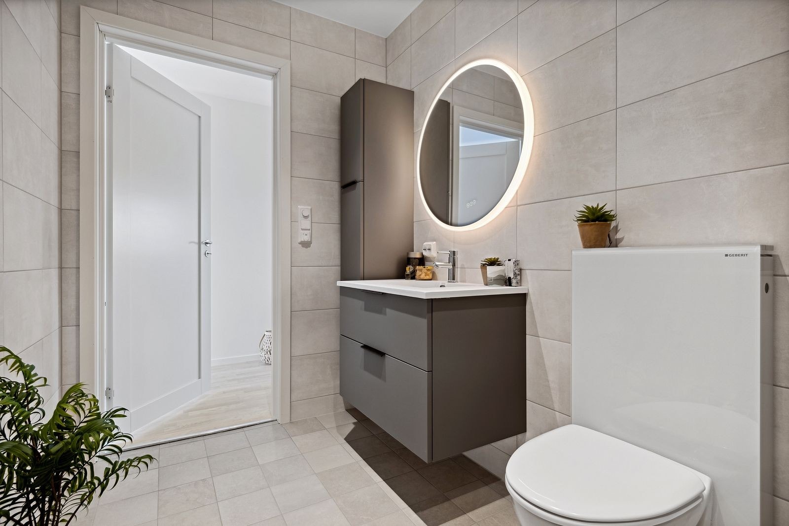 Illustrasjon, baderomsinnredning fra HTH Galleribilde