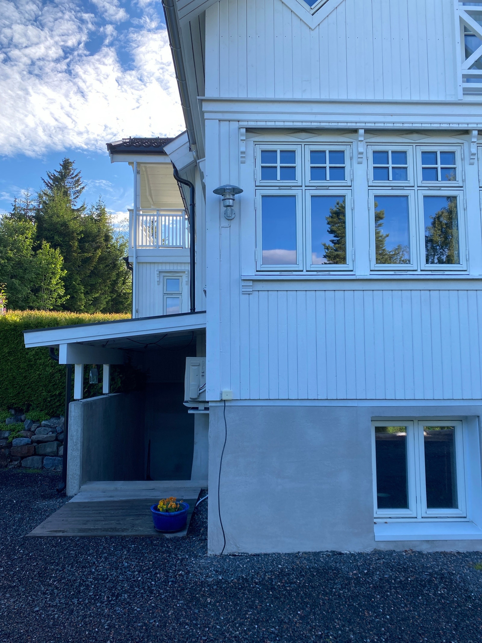 Inngang utleiedel Galleribilde