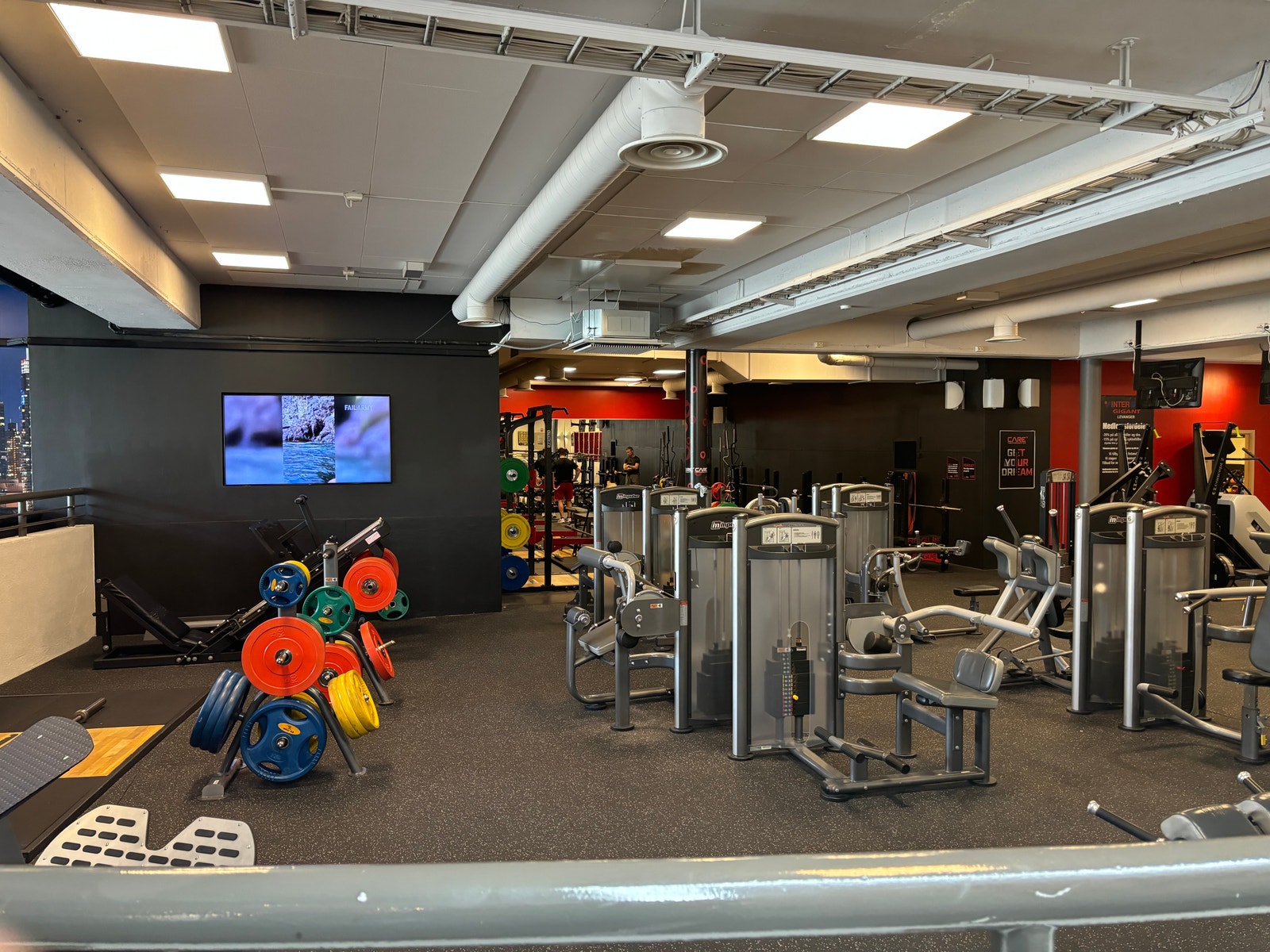 Feel 24 Trenings senter Galleribilde