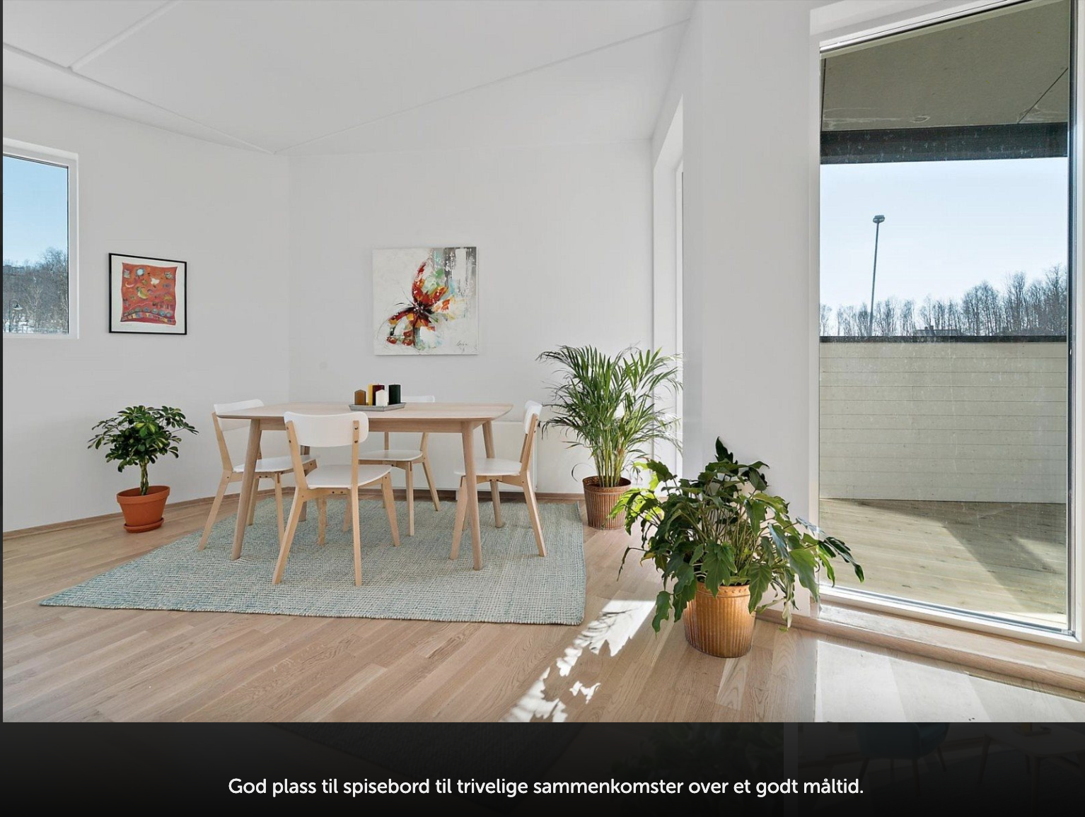 V1A, 5-roms leilighet i 1. etasje, stue/kjøkken Galleribilde