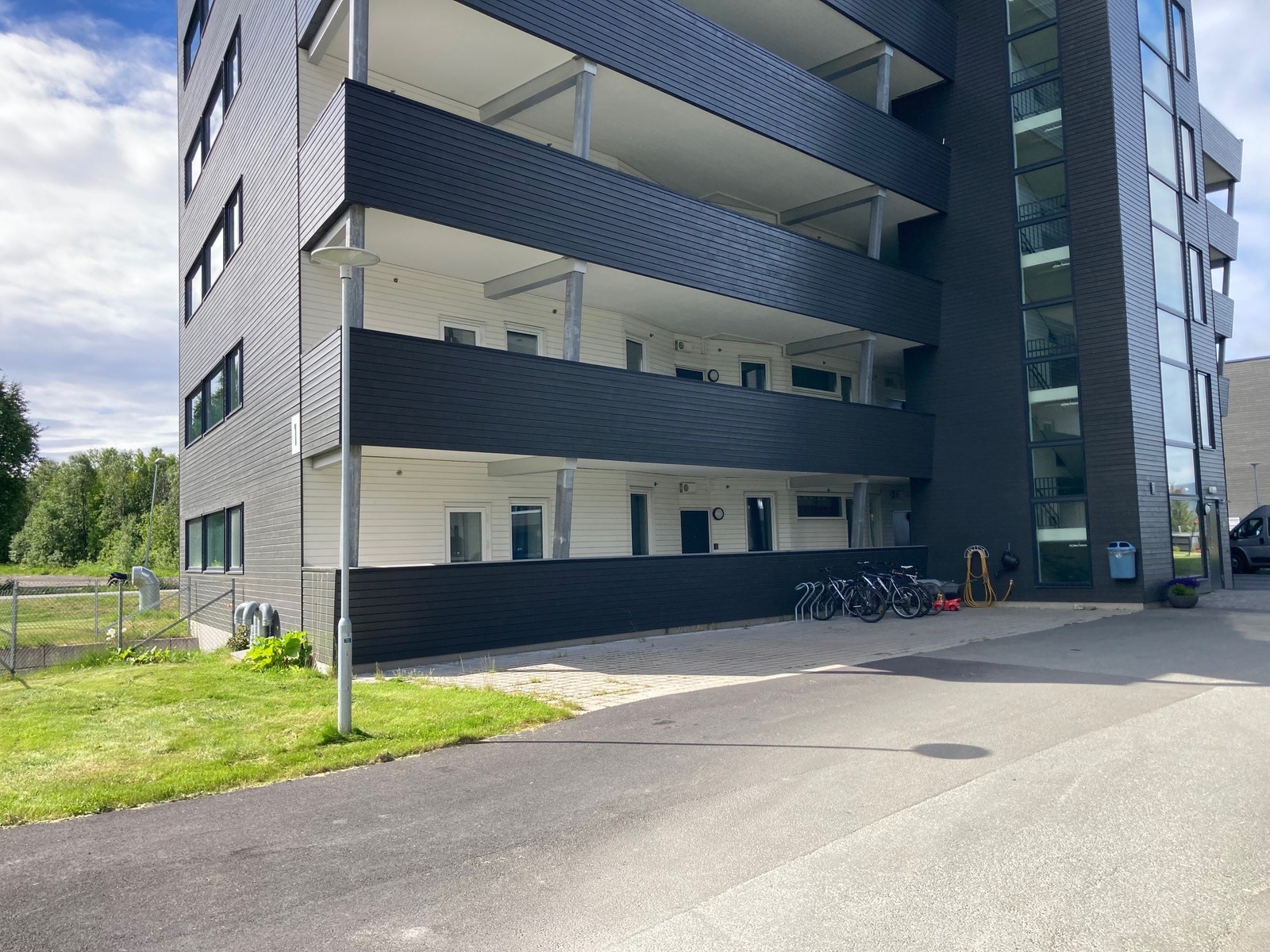 V1A, 5-roms leilighet i 1. etasje, adkomst mot nord Galleribilde