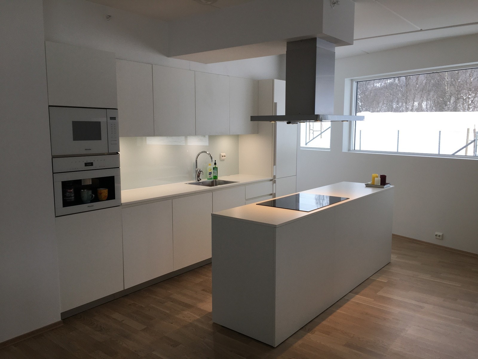 V1A, 5-roms leilighet i 1. etasje, kjøkken Galleribilde