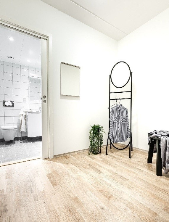 V4E-202, 4-roms leilighet i 2. etasje, "walkin" garderobe Galleribilde