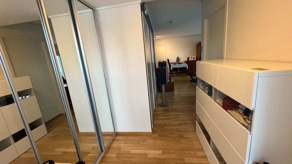 Inngangsparti. Galleribilde