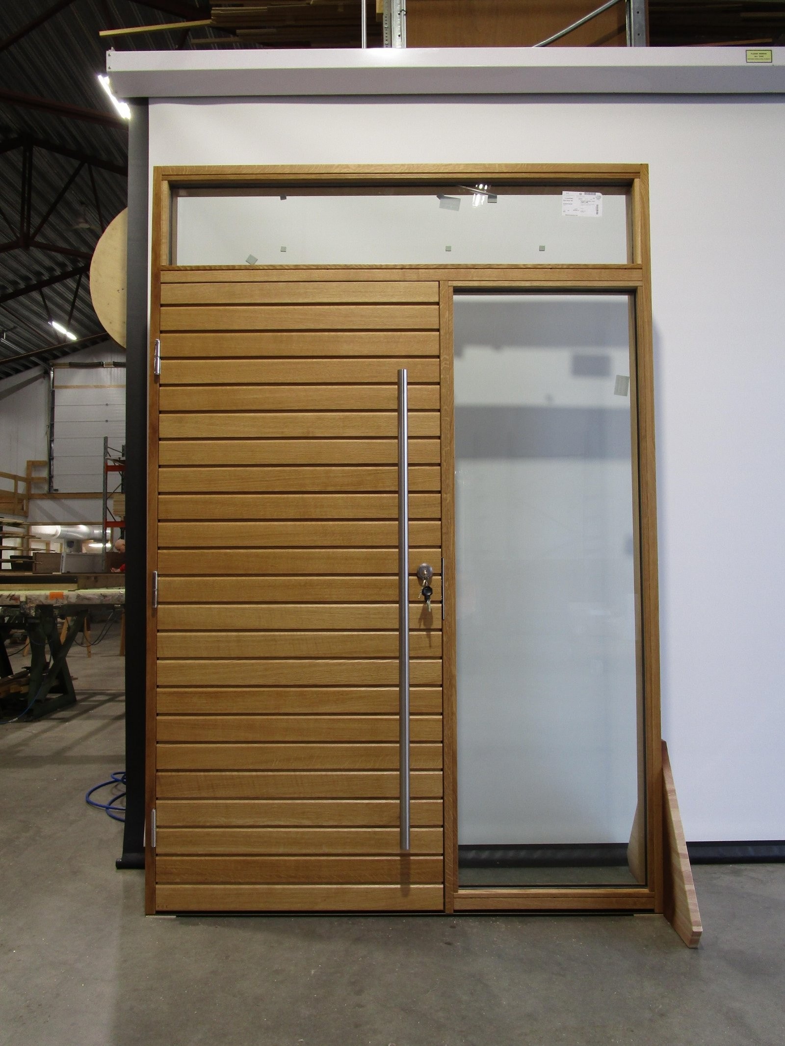 Hoveddør til bygget fra Ege Dører Galleribilde