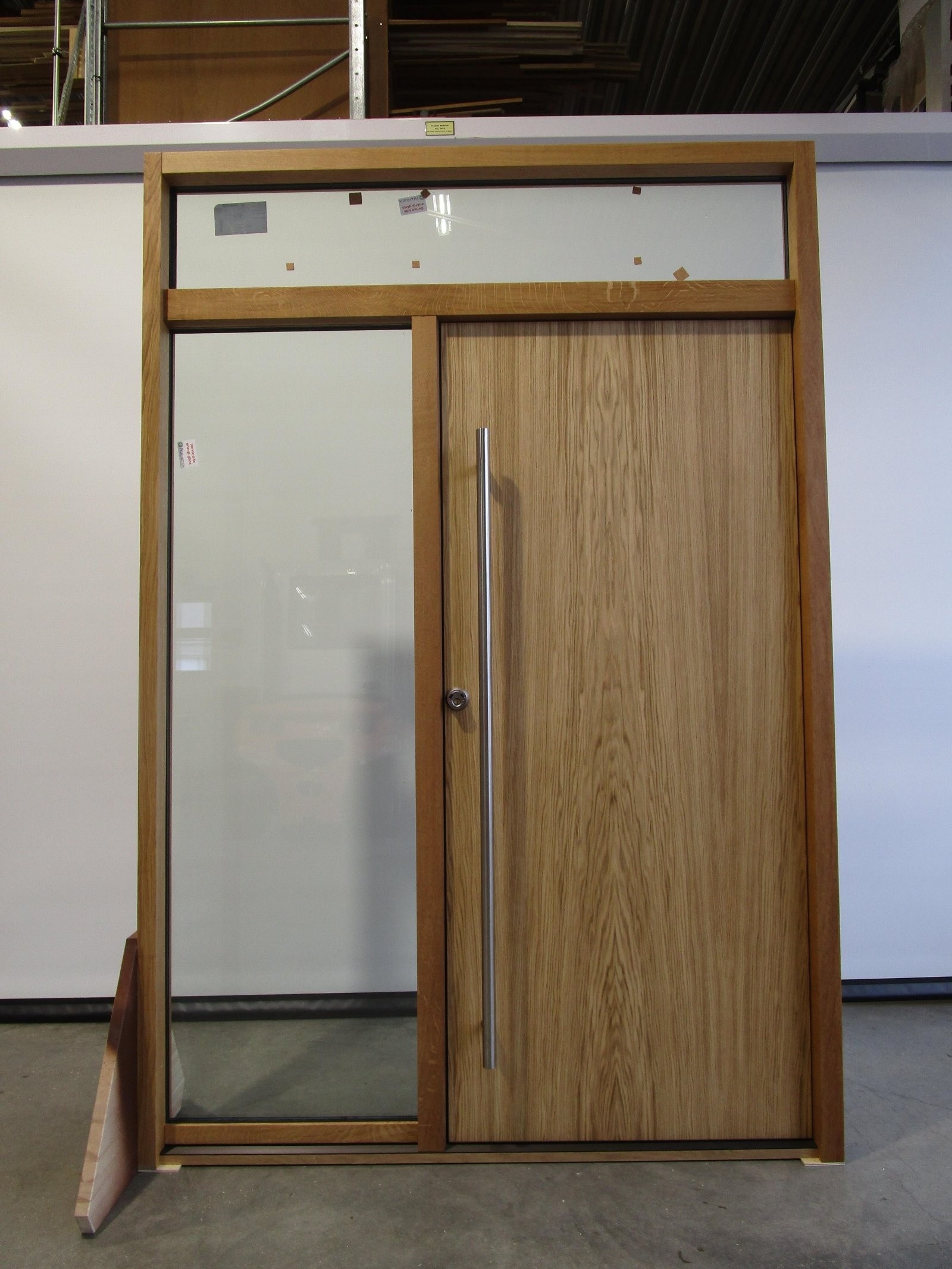 Hoveddør til bygget fra Ege Dører Galleribilde