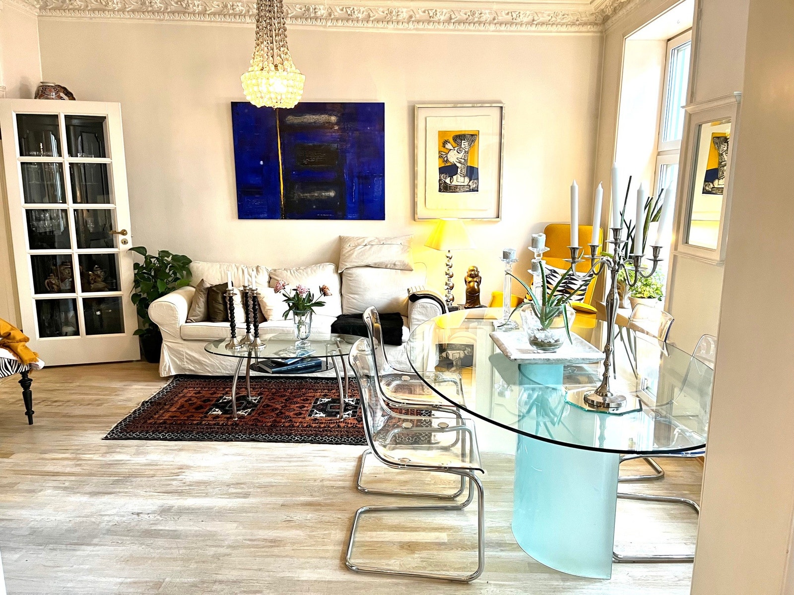 Deler av stue Galleribilde