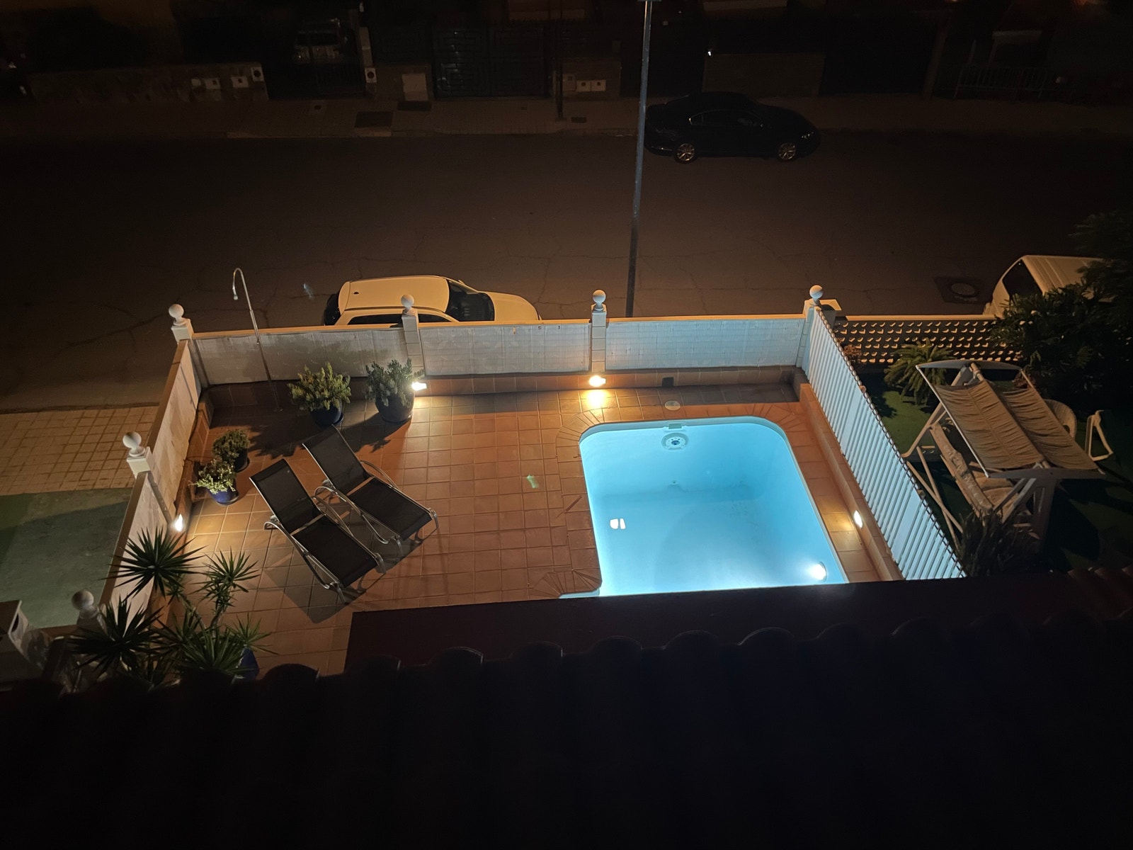 Basseng fra takterrasse Galleribilde