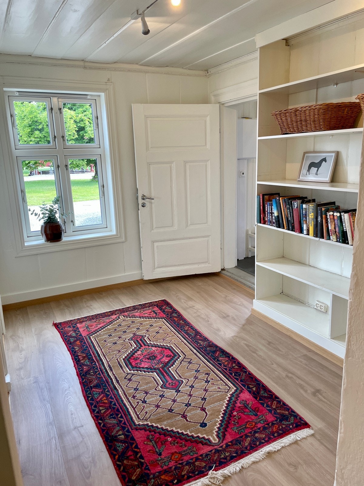 Mellomgang i 1. etasje Galleribilde