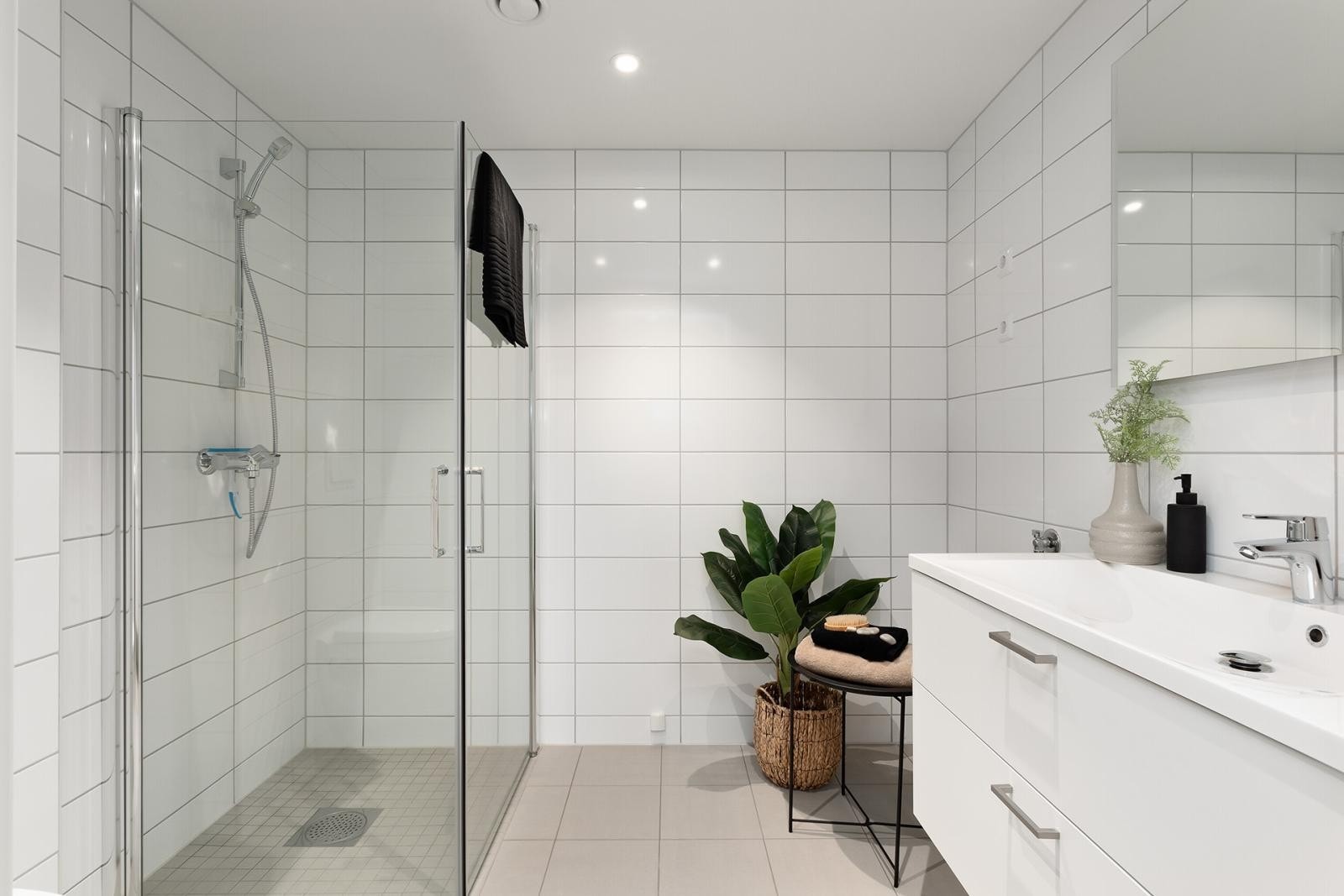 Bad/wc 1 | de fleste leiligheter har 2 bad/wc | elektriske varmekabler i gulv Galleribilde