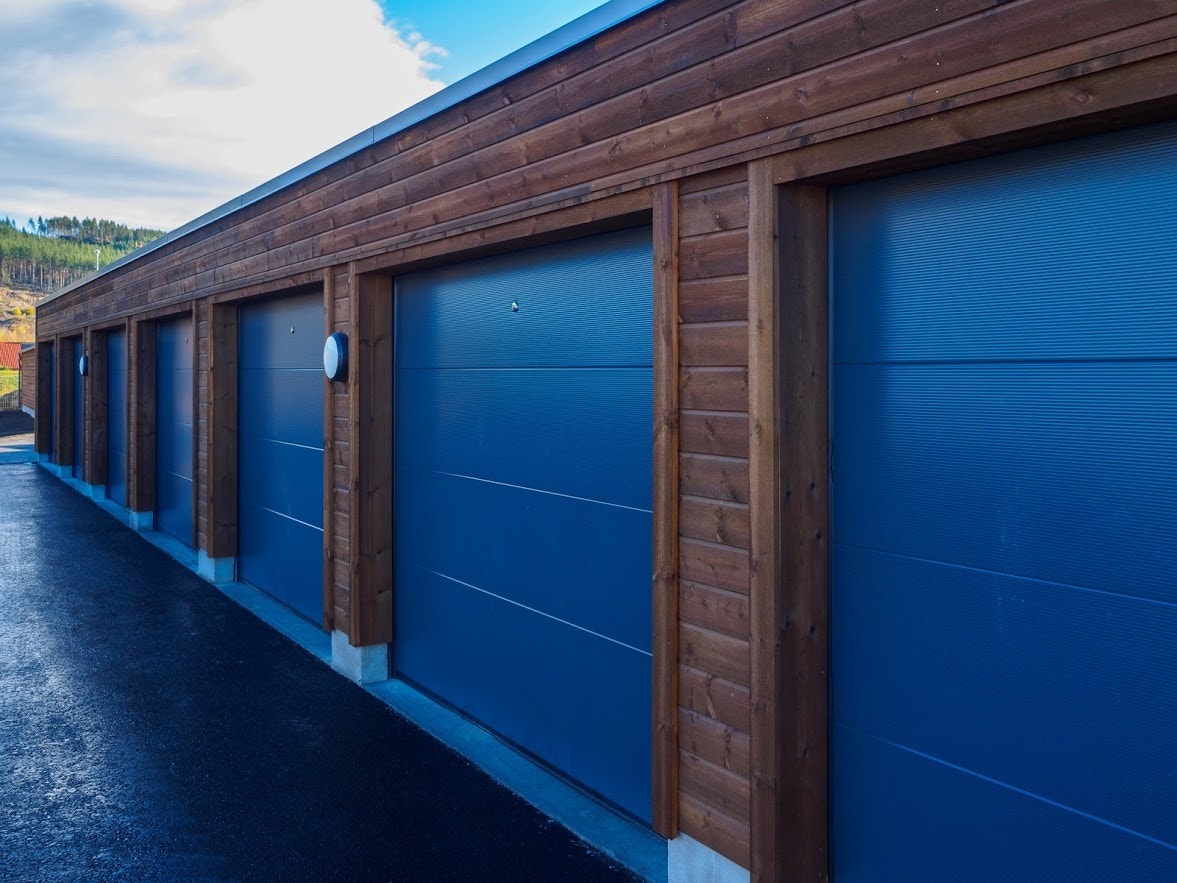 Felles garasjeanlegg (skillevegg mellom 2 og 2 garasjer) Galleribilde