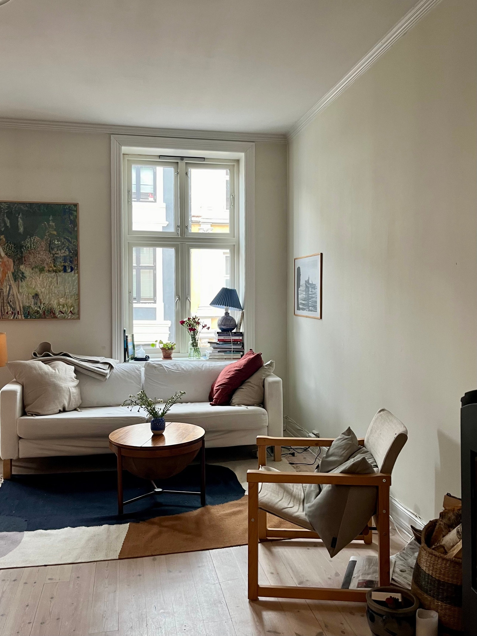 Stue med sofa og lenestoler Galleribilde